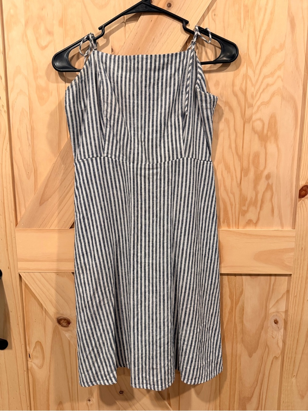 Old Navy Medium Sundress in Navy and White